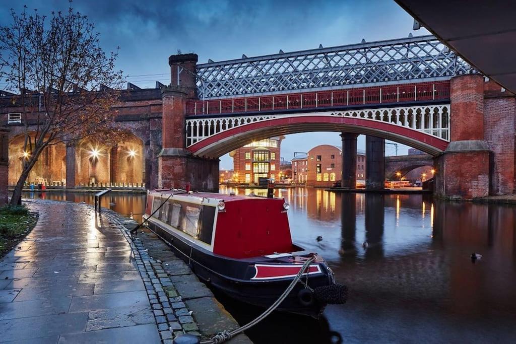 Luxury New Built Split-Level Flat With Rooftop Gardens Access Manchester Eksteriør bilde